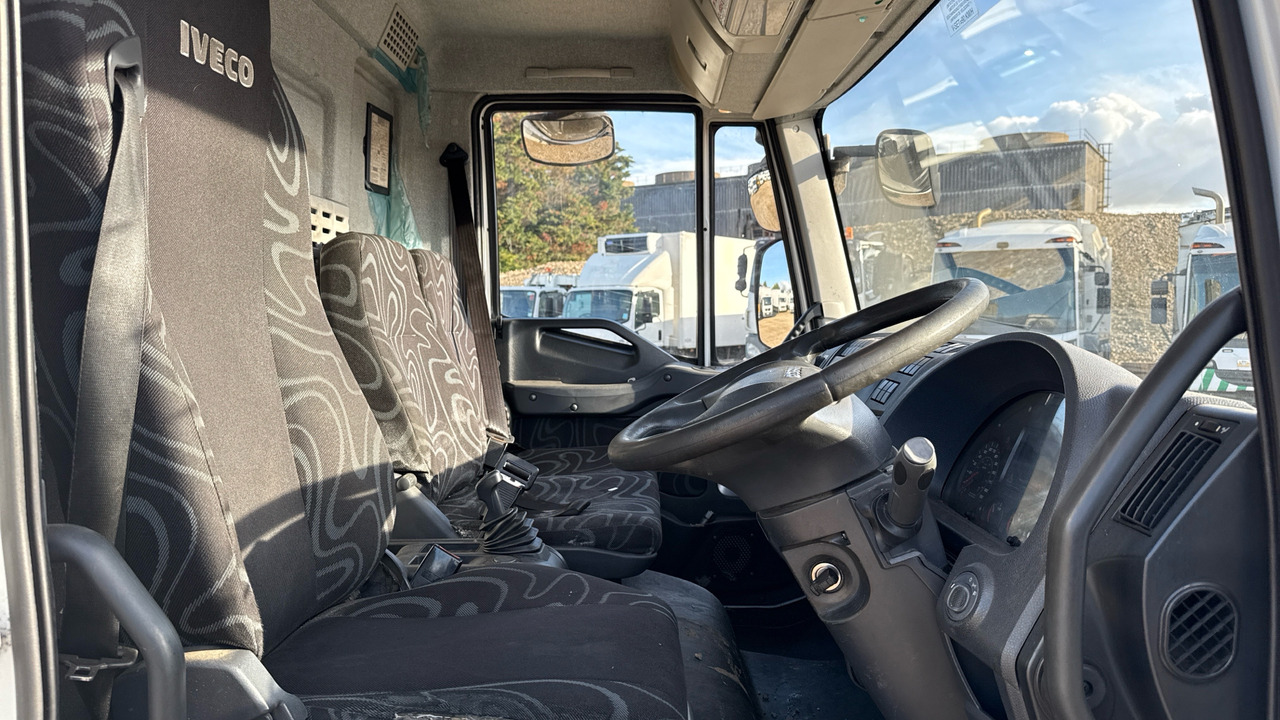 IVECO EUROCARGO 75E16 - Тентованный грузовик: фото 5 IVECO EUROCARGO 75E16 - Тентованный грузовик: фото 5