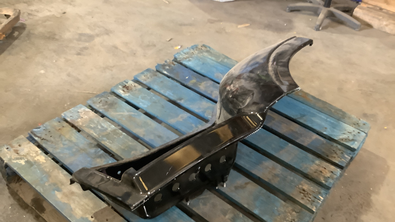 IVECO WHEEL ARCH & STEP - Строительное оборудование: фото 4 IVECO WHEEL ARCH & STEP - Строительное оборудование: фото 4