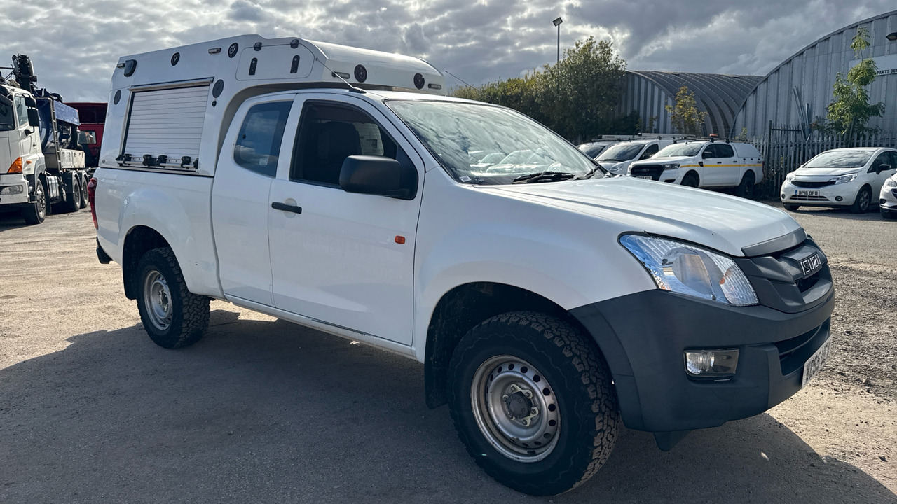 Isuzu D-Max 2.5 TD TURBO - Пикап, Грузопассажирский фургон: фото 1 Isuzu D-Max 2.5 TD TURBO - Пикап, Грузопассажирский фургон: фото 1