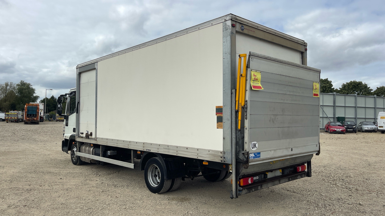 Iveco Eurocargo 75E16 - Грузовик с закрытым кузовом: фото 3 Iveco Eurocargo 75E16 - Грузовик с закрытым кузовом: фото 3