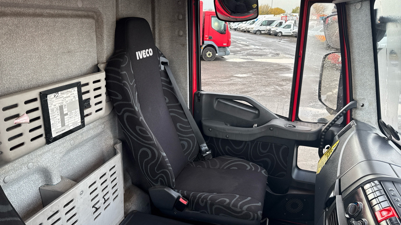 Грузовик с закрытым кузовом Iveco Eurocargo 75E16: фото 8