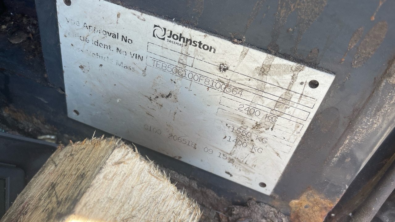 Подметально-уборочная машина JOHNSTON: фото 6 Подметально-уборочная машина JOHNSTON: фото 6