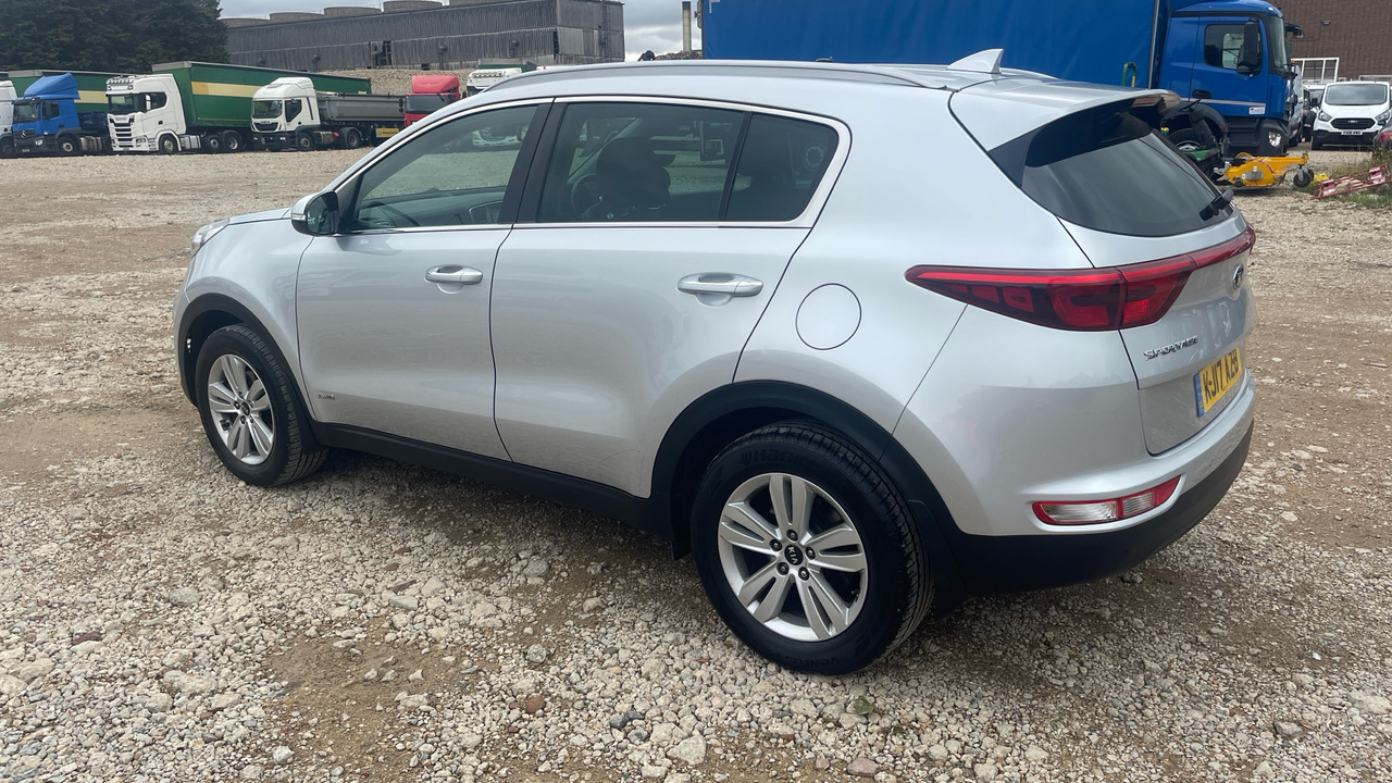 KIA SPORTAGE 2.0 CRDI KX-2 - Хэтчбек: фото 3 KIA SPORTAGE 2.0 CRDI KX-2 - Хэтчбек: фото 3
