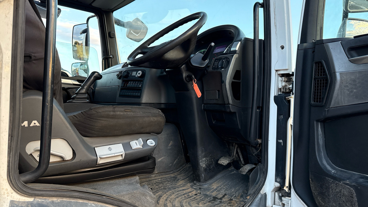 MAN TG-M 18.250 - Асфальтоукладочная техника: фото 5 MAN TG-M 18.250 - Асфальтоукладочная техника: фото 5