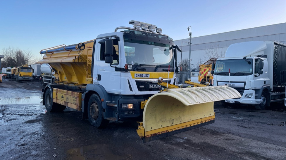 MAN TGM 18.250 EURO 6 - Снегоуборочная машина: фото 1 MAN TGM 18.250 EURO 6 - Снегоуборочная машина: фото 1