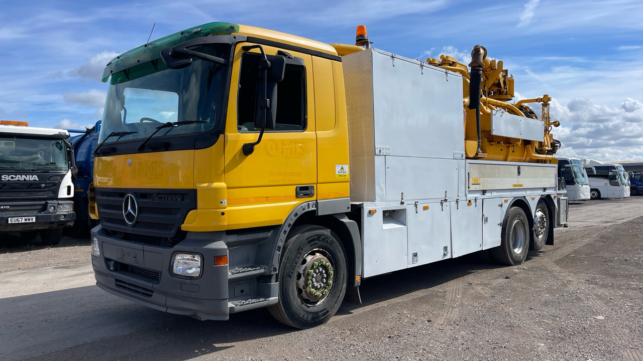 MERCEDES-BENZ ACTROS - Ассенизатор: фото 2 MERCEDES-BENZ ACTROS - Ассенизатор: фото 2