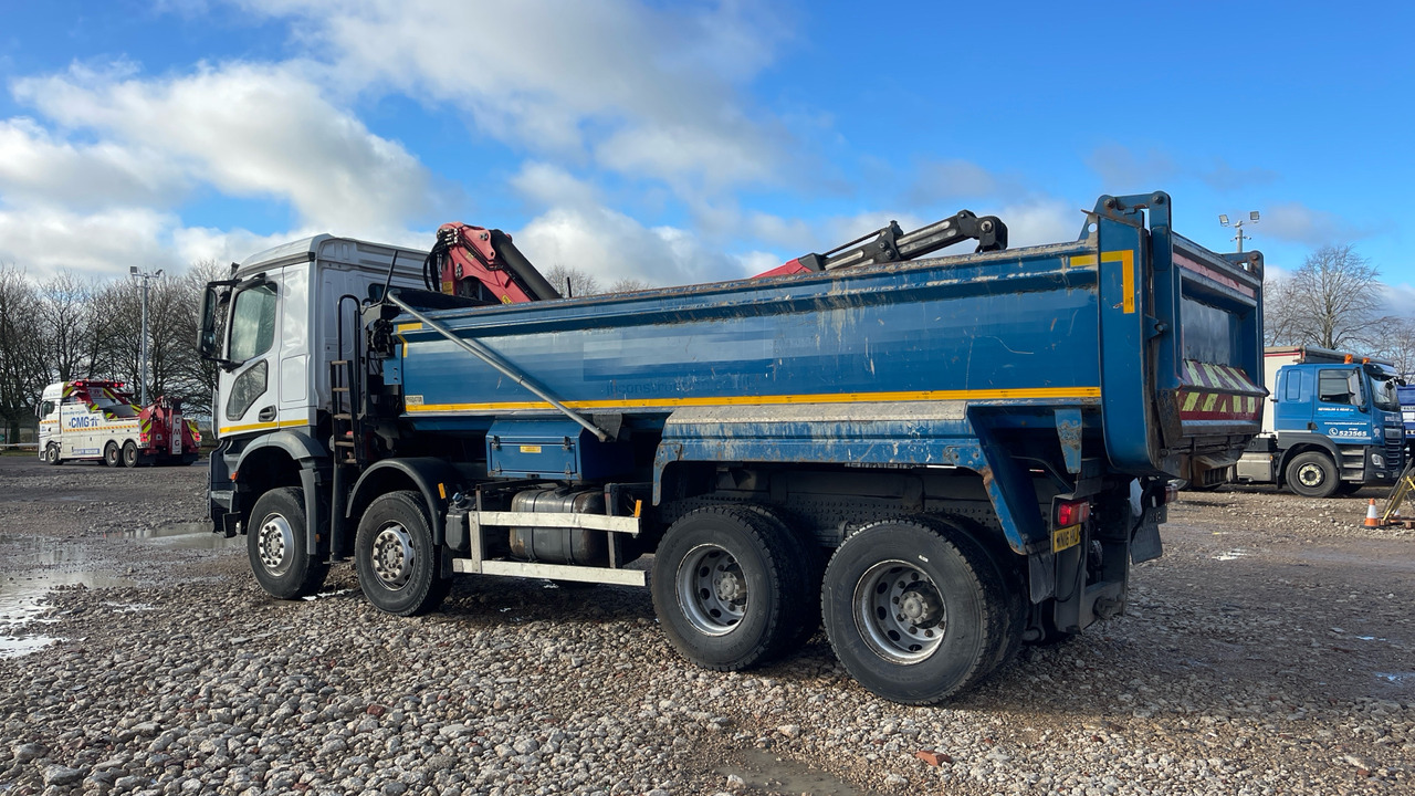 MERCEDES-BENZ AROCS - Самосвал, Автоманипулятор: фото 3 MERCEDES-BENZ AROCS - Самосвал, Автоманипулятор: фото 3