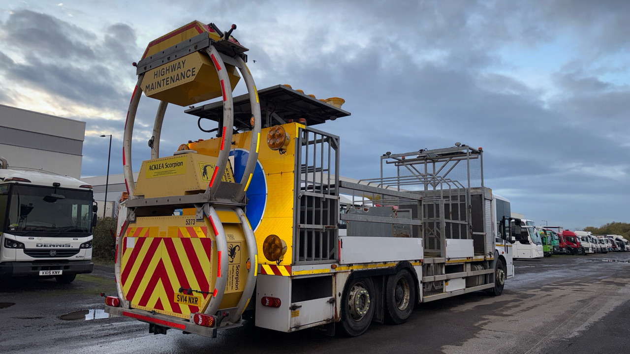 MERCEDES-BENZ ECONIC 2629 - Грузовик бортовой/ Платформа: фото 4 MERCEDES-BENZ ECONIC 2629 - Грузовик бортовой/ Платформа: фото 4