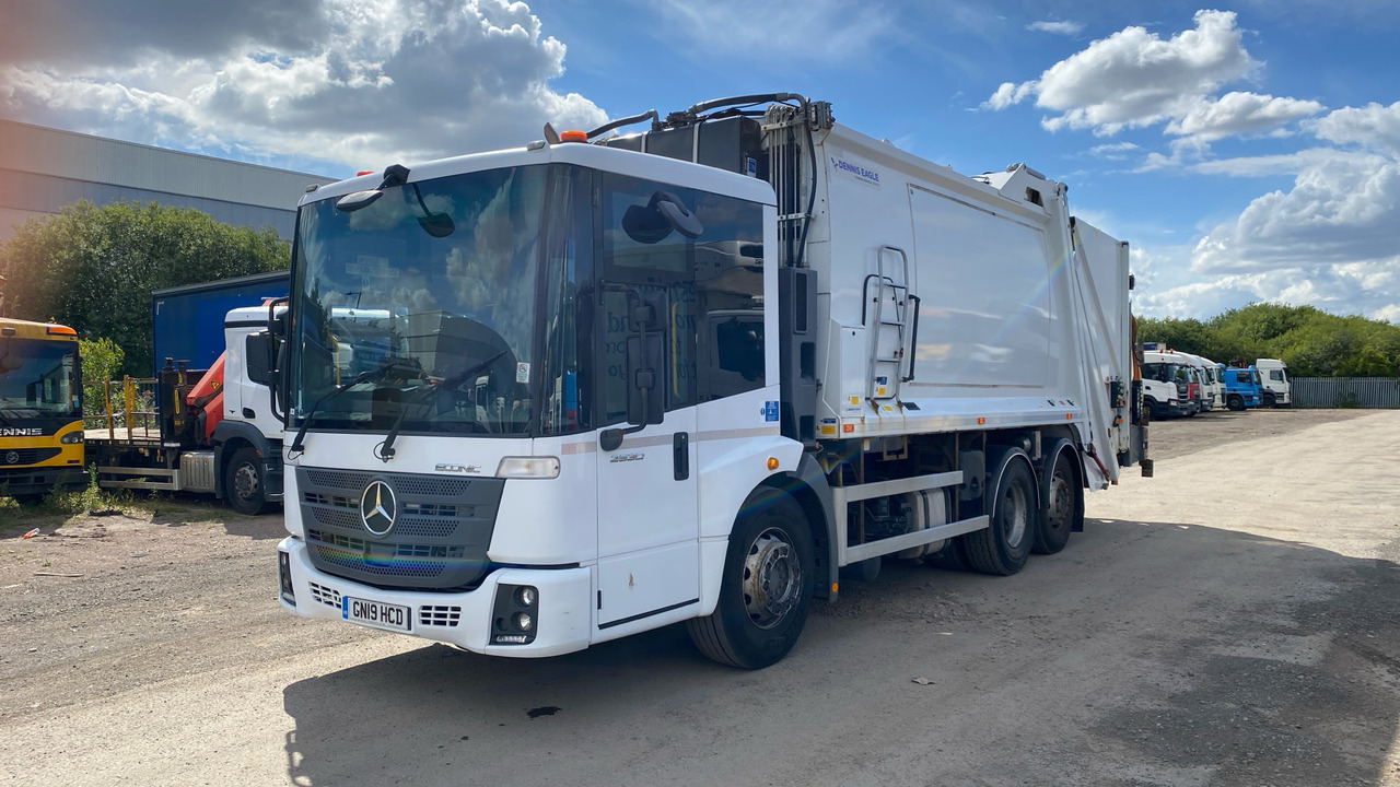 MERCEDES-BENZ ECONIC 2630 - Мусоровоз: фото 2 MERCEDES-BENZ ECONIC 2630 - Мусоровоз: фото 2