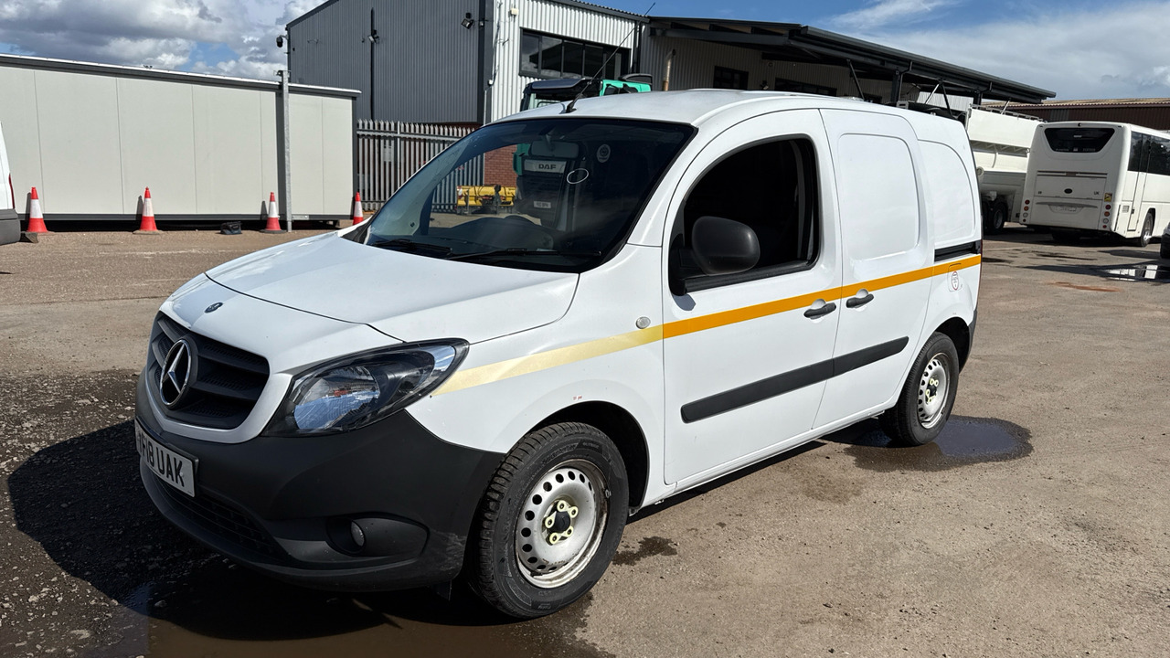 Mercedes-Benz Citan 109 CDI - Цельнометаллический фургон: фото 2 Mercedes-Benz Citan 109 CDI - Цельнометаллический фургон: фото 2