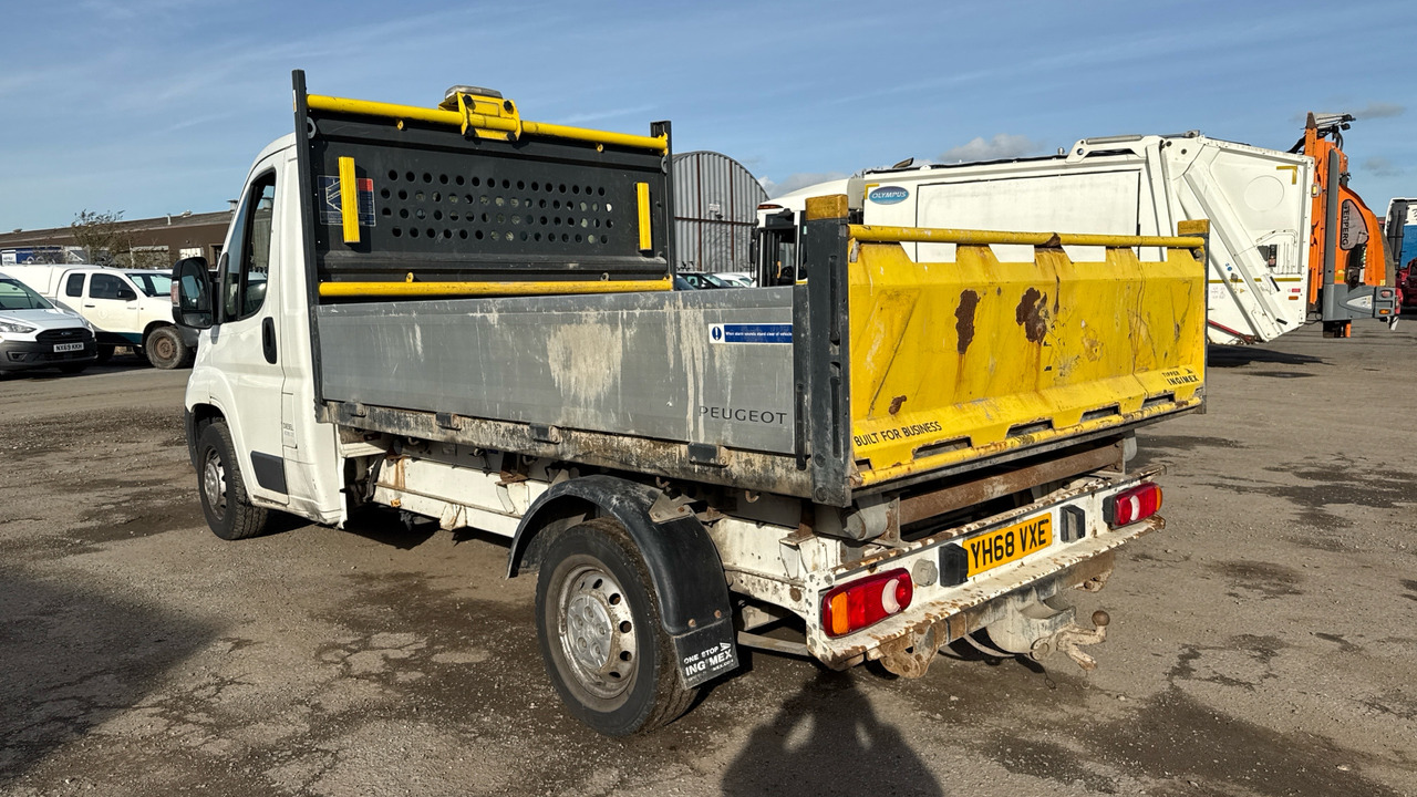 PEUGEOT BOXER 355 2.0 BlueHDi 130ps - Малотоннажный самосвал: фото 4 PEUGEOT BOXER 355 2.0 BlueHDi 130ps - Малотоннажный самосвал: фото 4