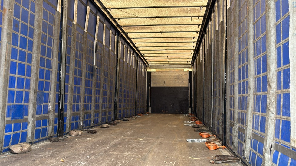 SCHMITZ CURTAINSIDE EUROLINER - Прицеп: фото 2 SCHMITZ CURTAINSIDE EUROLINER - Прицеп: фото 2