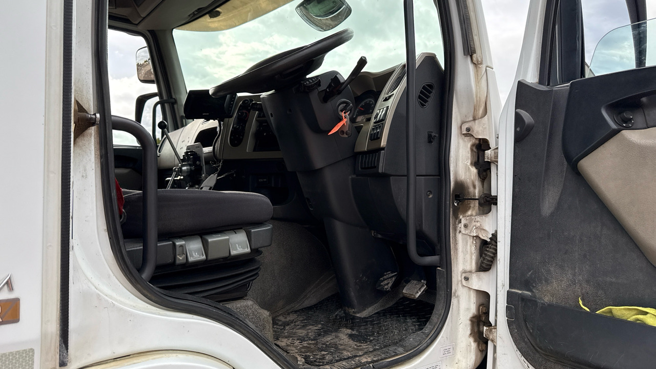 RENAULT PREMIUM 430 DXI - Автобетоносмеситель: фото 5 RENAULT PREMIUM 430 DXI - Автобетоносмеситель: фото 5