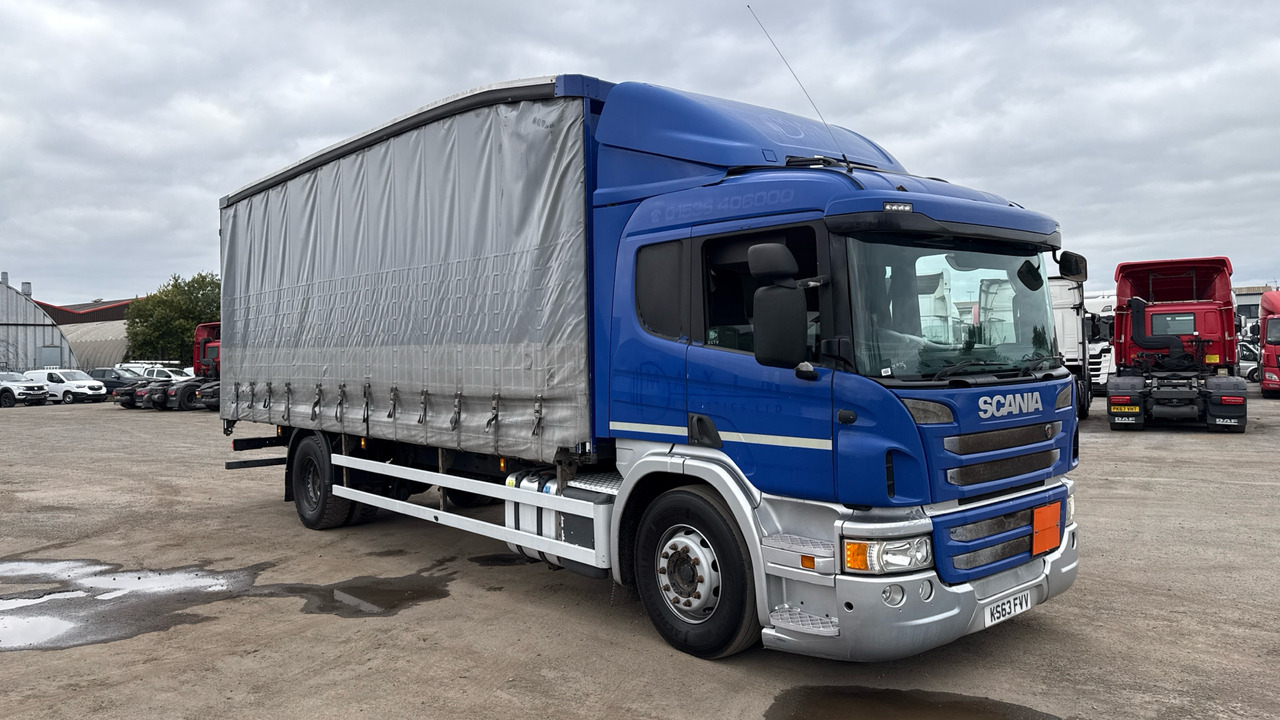 SCANIA P 230 - Тентованный грузовик: фото 1 SCANIA P 230 - Тентованный грузовик: фото 1
