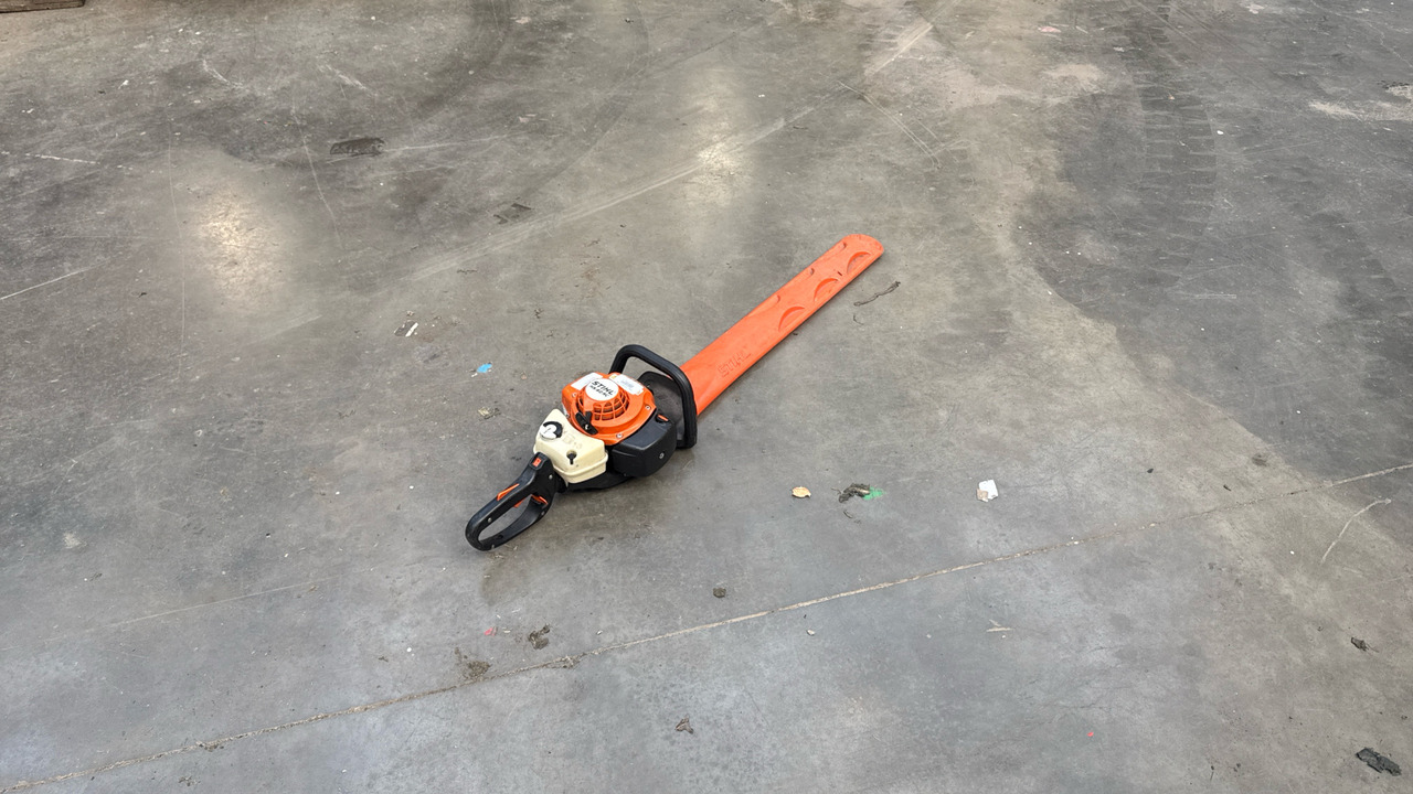 STIHL HS B2 RC HEDGE CUTTER - Строительное оборудование: фото 1 STIHL HS B2 RC HEDGE CUTTER - Строительное оборудование: фото 1