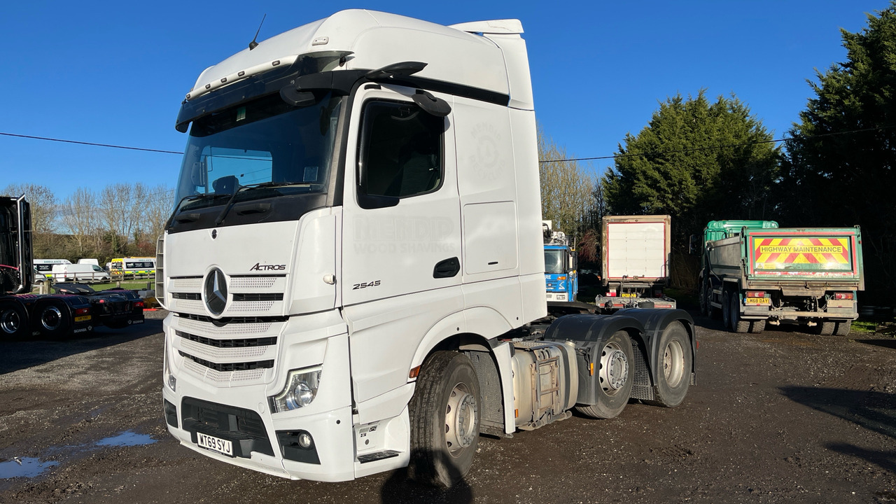 Mercedes-Benz Actros 2545 - Тягач: фото 2 Mercedes-Benz Actros 2545 - Тягач: фото 2