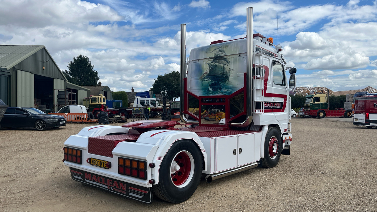 SCANIA R143.420 TOPLINE STREAMLINE - Тягач: фото 4 SCANIA R143.420 TOPLINE STREAMLINE - Тягач: фото 4