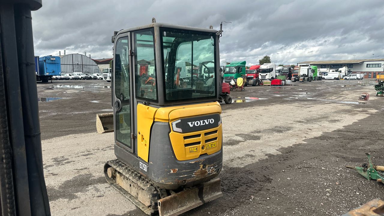 VOLVO EC15D - Мини-экскаватор: фото 3 VOLVO EC15D - Мини-экскаватор: фото 3