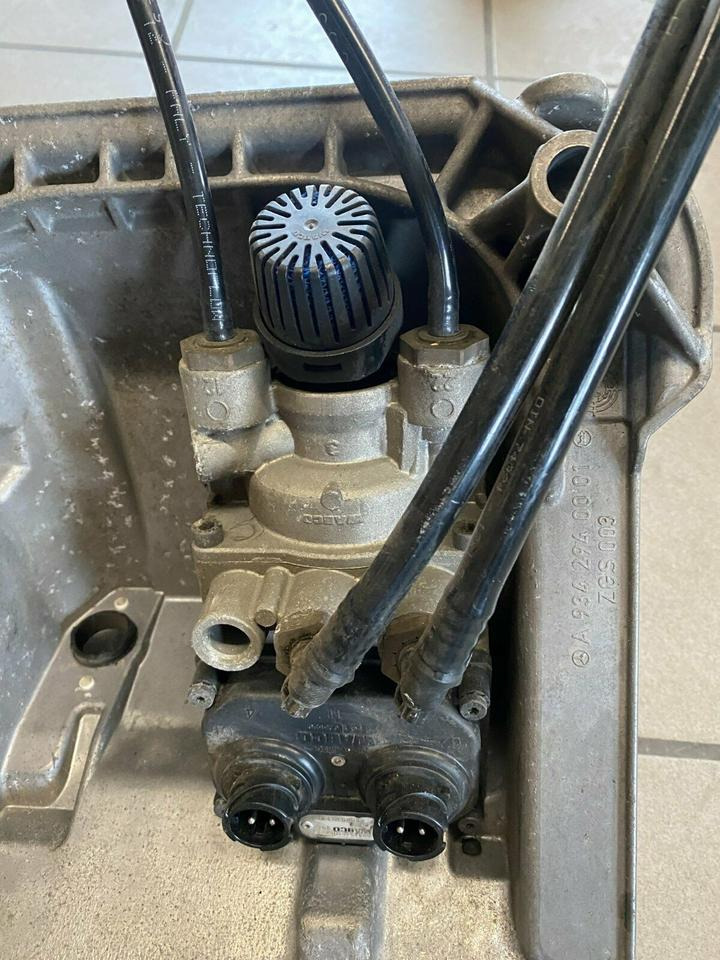 Actros MP2 Fußbremsventil A 934 294 00 01 WABCO 4800010110 - Тормозной клапан для Грузовиков: фото 2 Actros MP2 Fußbremsventil A 934 294 00 01 WABCO 4800010110 - Тормозной клапан для Грузовиков: фото 2