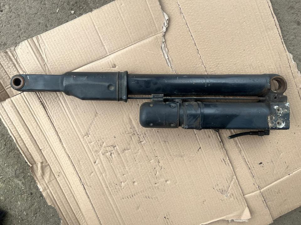 IVECO Stralis 450 Hydraulikzylinder Kippzylinder 500368557 - Гидравлический цилиндр для Грузовиков: фото 3 IVECO Stralis 450 Hydraulikzylinder Kippzylinder 500368557 - Гидравлический цилиндр для Грузовиков: фото 3