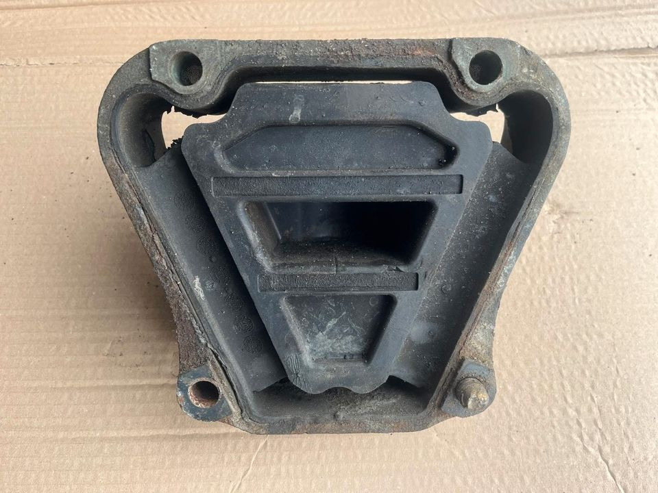 IVECO Stralis 450 Motorlager Motorhalter 3423650 - Подшипник двигателя для Грузовиков: фото 2 IVECO Stralis 450 Motorlager Motorhalter 3423650 - Подшипник двигателя для Грузовиков: фото 2