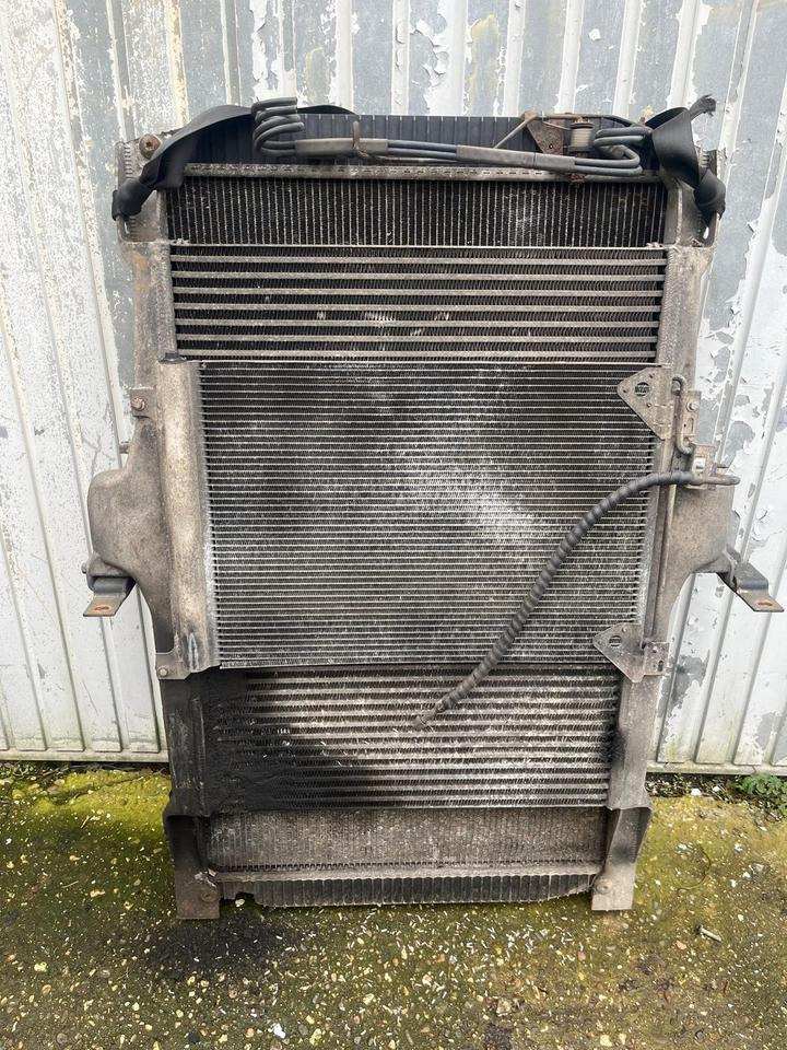 IVECO Stralis  Kühlerpaket Wasserkühler Radiator Kühler 41214781 - Радиатор для Грузовиков: фото 1 IVECO Stralis  Kühlerpaket Wasserkühler Radiator Kühler 41214781 - Радиатор для Грузовиков: фото 1