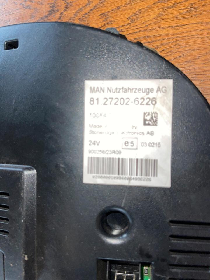 MAN Kombiinstrument Tacho 81272026226 - Приборная панель для Грузовиков: фото 2 MAN Kombiinstrument Tacho 81272026226 - Приборная панель для Грузовиков: фото 2