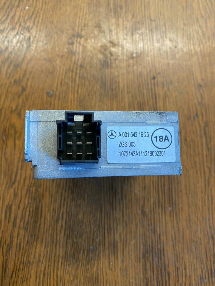 Mercedes Actros Atego Spannungswandler A 001 542 16 25 - Электрическая система для Грузовиков: фото 2 Mercedes Actros Atego Spannungswandler A 001 542 16 25 - Электрическая система для Грузовиков: фото 2