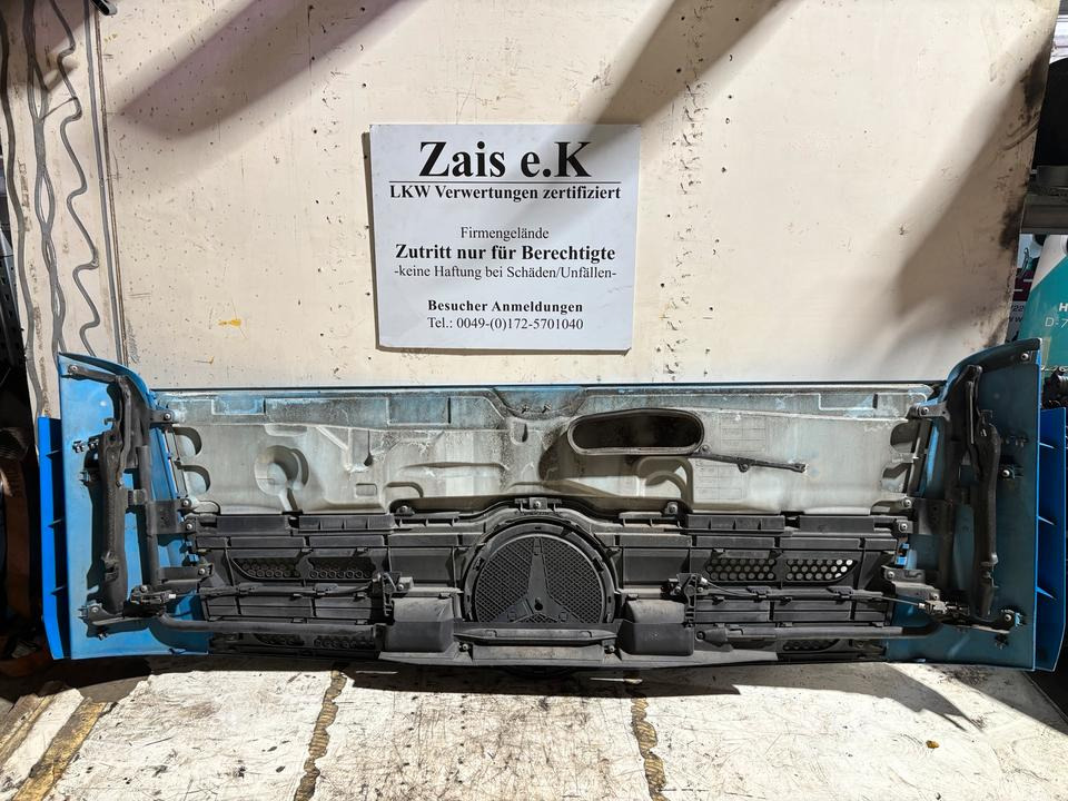 Mercedes Actros MP4 Motorhaube A9607500309 - Капот для Грузовиков: фото 4 Mercedes Actros MP4 Motorhaube A9607500309 - Капот для Грузовиков: фото 4