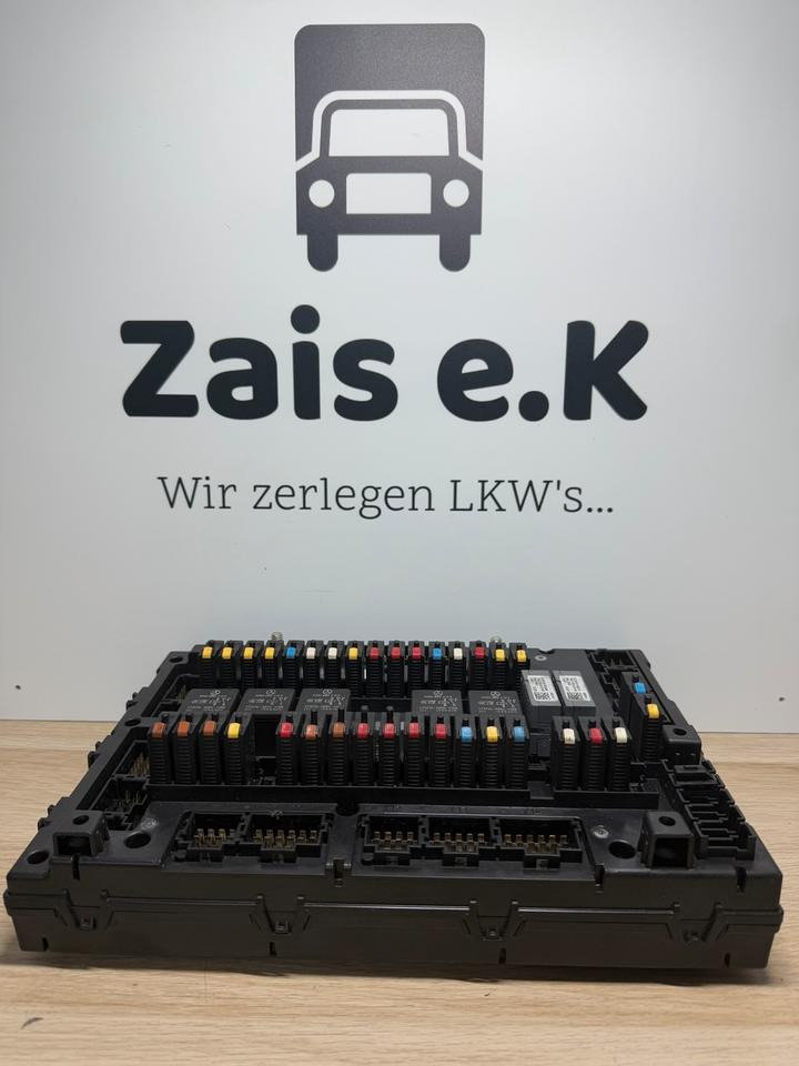 Mercedes Actros MP4 Sicherungskasten A0014462458 - Предохранитель для Грузовиков: фото 1 Mercedes Actros MP4 Sicherungskasten A0014462458 - Предохранитель для Грузовиков: фото 1