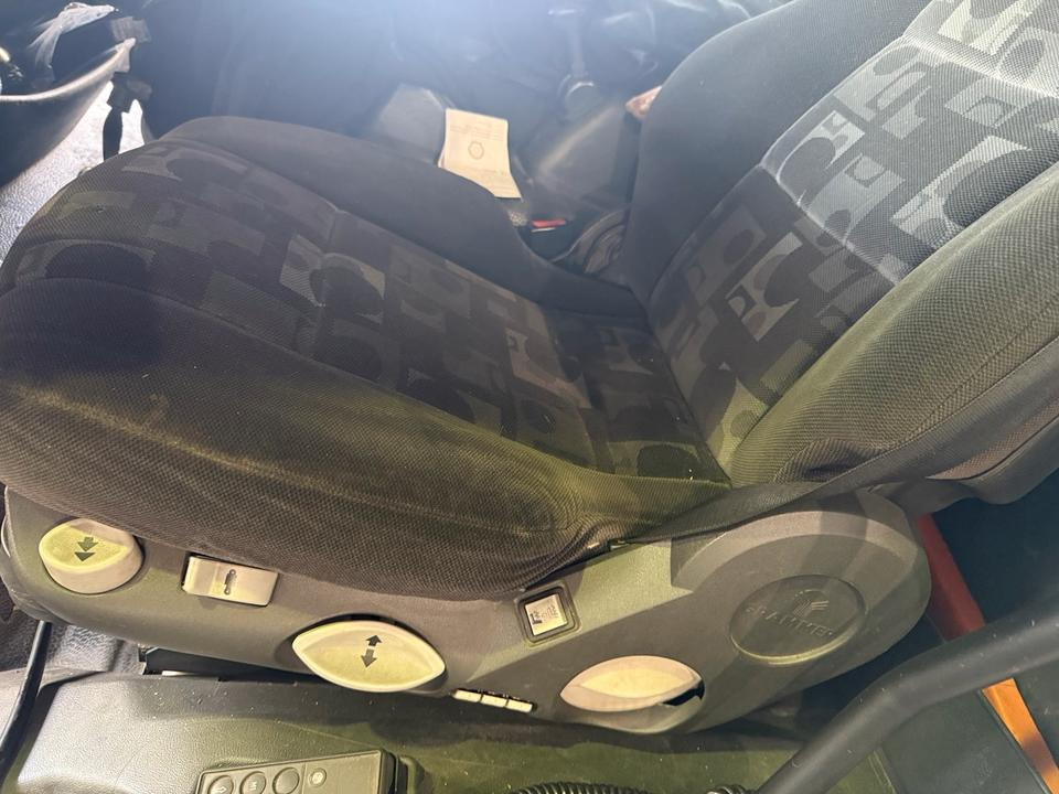 Mercedes Atego 3 Fahrersitz - Сиденье для Грузовиков: фото 4 Mercedes Atego 3 Fahrersitz - Сиденье для Грузовиков: фото 4