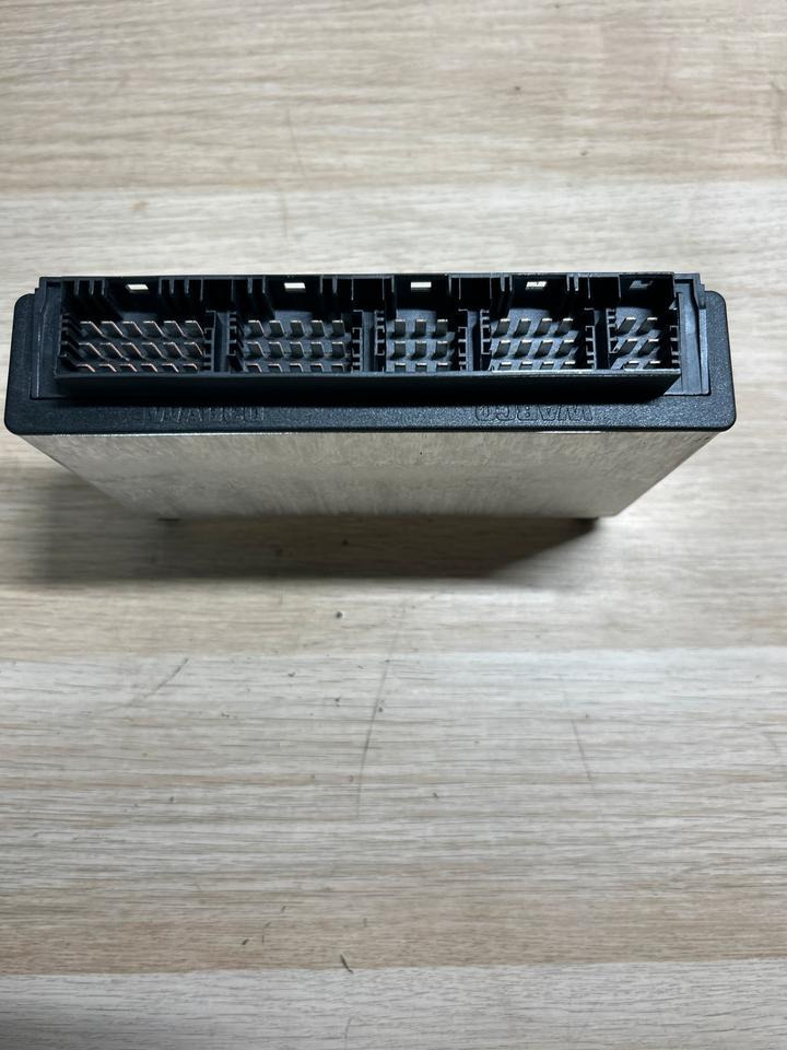 Mercedes Atego 4 EU6 WABCO EB5005 Steuergerät 4461302120 - Блок управления для Грузовиков: фото 3 Mercedes Atego 4 EU6 WABCO EB5005 Steuergerät 4461302120 - Блок управления для Грузовиков: фото 3