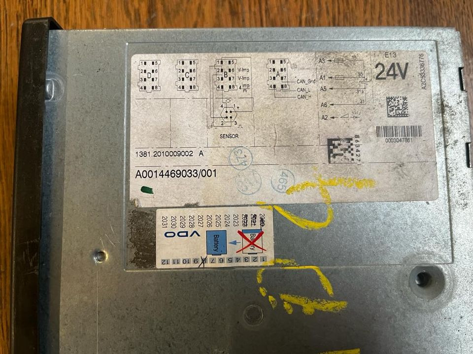 Mercedes-Benz Actros MP4 VDO Tachograph A0014469033 - Тахограф для Грузовиков: фото 2 Mercedes-Benz Actros MP4 VDO Tachograph A0014469033 - Тахограф для Грузовиков: фото 2