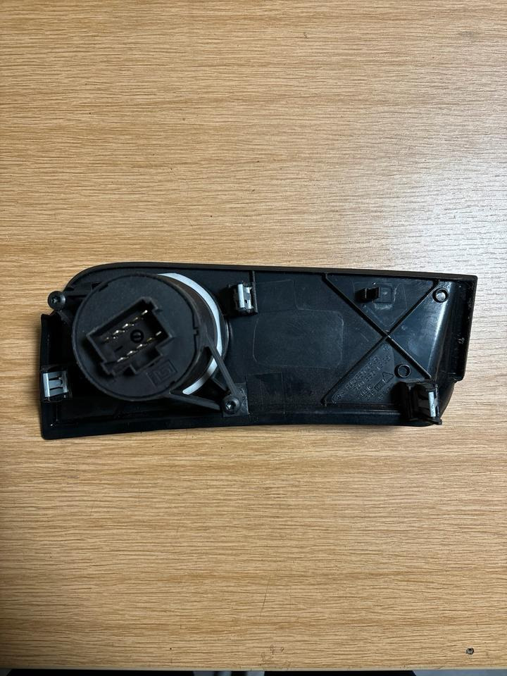 Mercedes-Benz Atego Lichtschalter A0015453304 - Электрическая система для Грузовиков: фото 2 Mercedes-Benz Atego Lichtschalter A0015453304 - Электрическая система для Грузовиков: фото 2