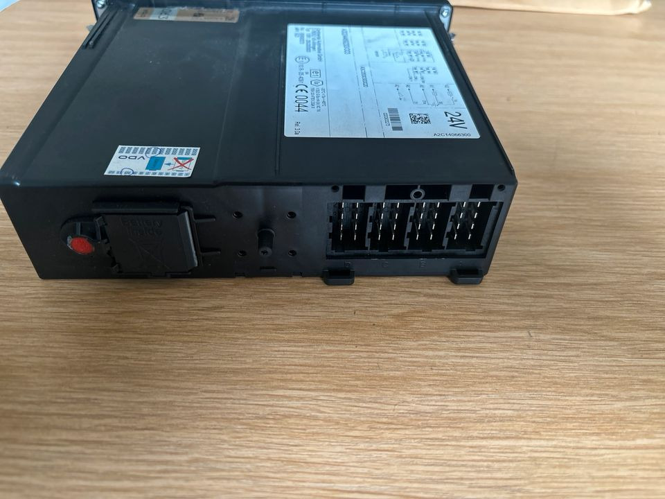 Mercedes-Benz Tachograph A0024469233 - Тахограф для Грузовиков: фото 2 Mercedes-Benz Tachograph A0024469233 - Тахограф для Грузовиков: фото 2