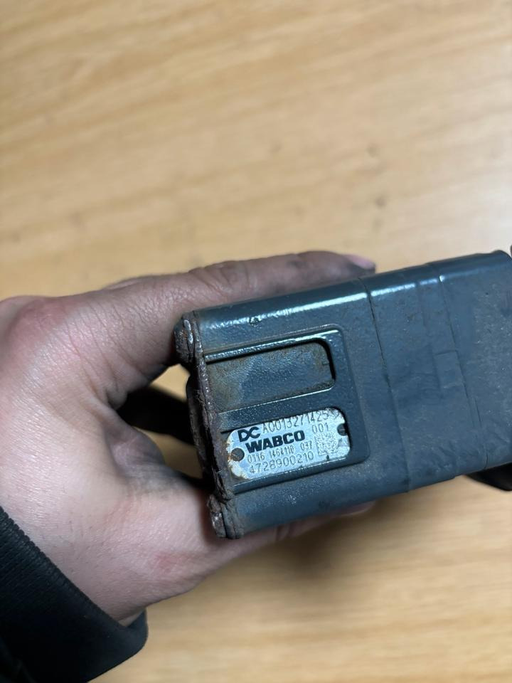 Mercedes Benz WABCO Magnetventil A0013271425 - Тормозной клапан для Грузовиков: фото 4 Mercedes Benz WABCO Magnetventil A0013271425 - Тормозной клапан для Грузовиков: фото 4
