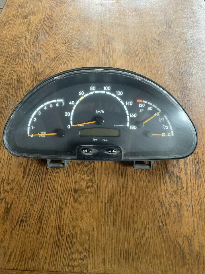 Mercedes Sprinter Kombiinstrument Tacho A0014468521 - Тахограф для Грузовиков: фото 1 Mercedes Sprinter Kombiinstrument Tacho A0014468521 - Тахограф для Грузовиков: фото 1
