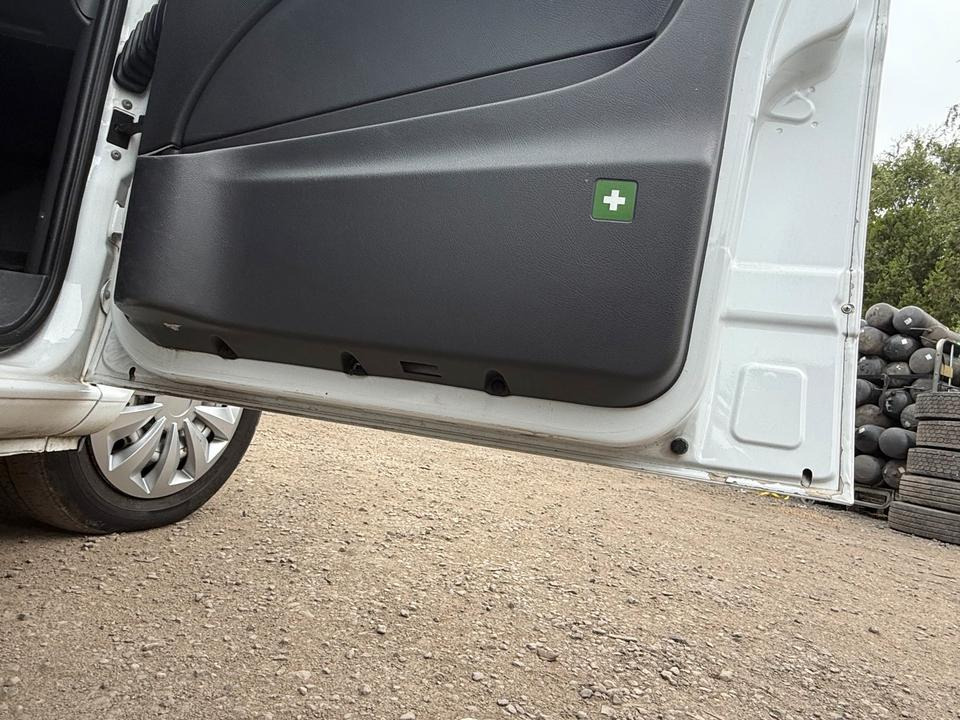Mercedes VITO Beifahrertür Rechts komplett BJ 2012 - Дверь и запчасти для Коммерческих автомобилей: фото 4 Mercedes VITO Beifahrertür Rechts komplett BJ 2012 - Дверь и запчасти для Коммерческих автомобилей: фото 4
