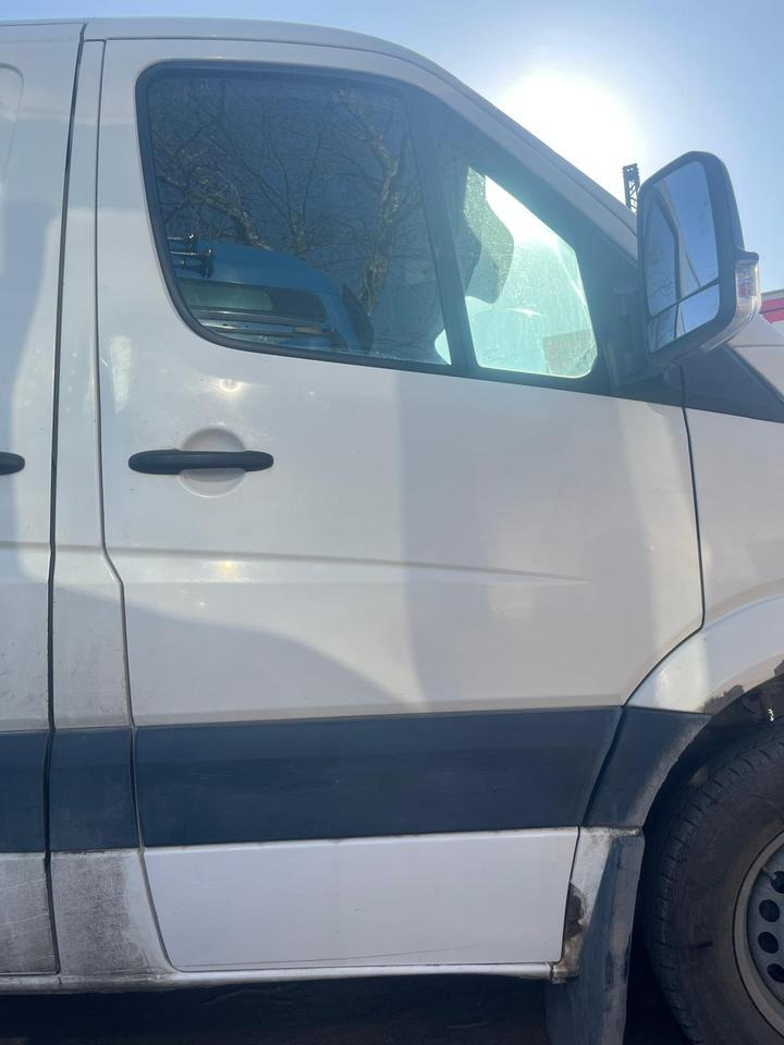 VW Crafter Beifahrertür, Tür rechts weiß mit Spiegel - Запчасти: фото 2 VW Crafter Beifahrertür, Tür rechts weiß mit Spiegel - Запчасти: фото 2