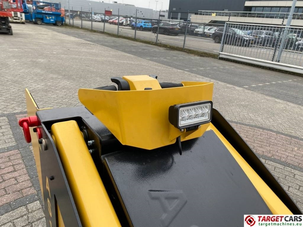 Мини-погрузчик с бортовым поворотом Conmeq AS15 Mini Skid Steer Loader 4x4 Electric: фото 13
