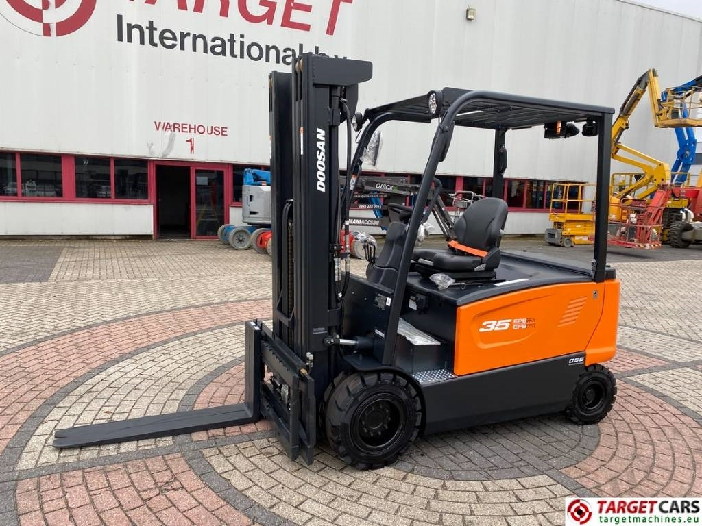 Doosan B35X-7 Plus Electric Forklift 3.5T Triplex-482cm - Электропогрузчик: фото 1 Doosan B35X-7 Plus Electric Forklift 3.5T Triplex-482cm - Электропогрузчик: фото 1