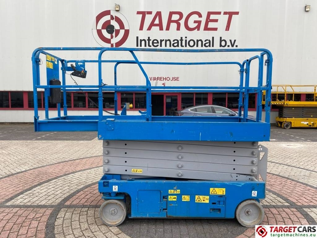 Genie GS-3246 Electric Scissor Work Lift 1175cm - Ножничный подъемник: фото 5 Genie GS-3246 Electric Scissor Work Lift 1175cm - Ножничный подъемник: фото 5