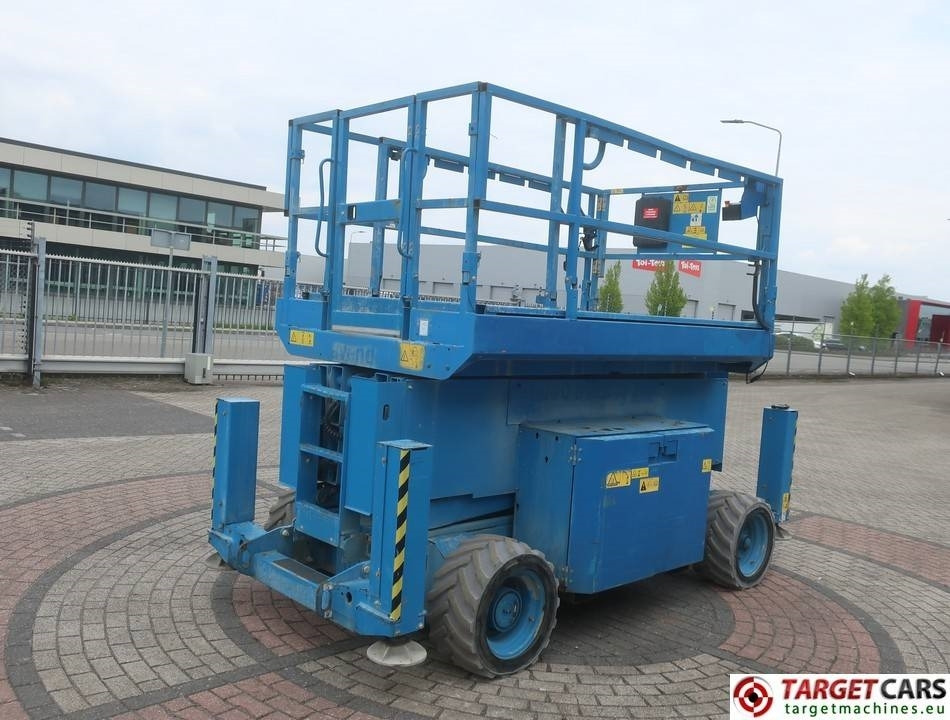 Genie GS-4069DC Electric 4069 Scissor Work Lift 1412cm - Ножничный подъемник: фото 3 Genie GS-4069DC Electric 4069 Scissor Work Lift 1412cm - Ножничный подъемник: фото 3