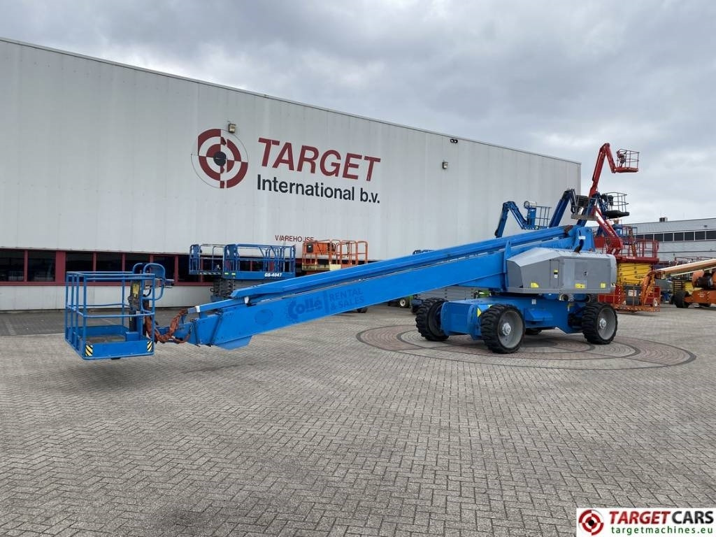 Genie S-100HD Articulated 4x4x4 Diesel Boom Lift 3248cm  - Телескопический подъемник: фото 1 Genie S-100HD Articulated 4x4x4 Diesel Boom Lift 3248cm  - Телескопический подъемник: фото 1