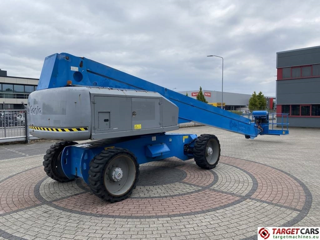Genie S-100HD Articulated 4x4x4 Diesel Boom Lift 3248cm  - Телескопический подъемник: фото 3 Genie S-100HD Articulated 4x4x4 Diesel Boom Lift 3248cm  - Телескопический подъемник: фото 3