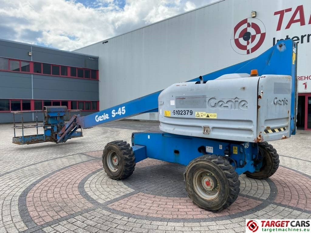 Genie S-45 Telescopic 4x4 Diesel Boom Work Lift 1572cm  - Телескопический подъемник: фото 4 Genie S-45 Telescopic 4x4 Diesel Boom Work Lift 1572cm  - Телескопический подъемник: фото 4