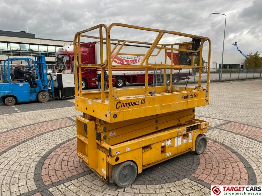 Haulotte Compact 10 Electric Scissor Work Lift 1015cm - Ножничный подъемник: фото 3 Haulotte Compact 10 Electric Scissor Work Lift 1015cm - Ножничный подъемник: фото 3
