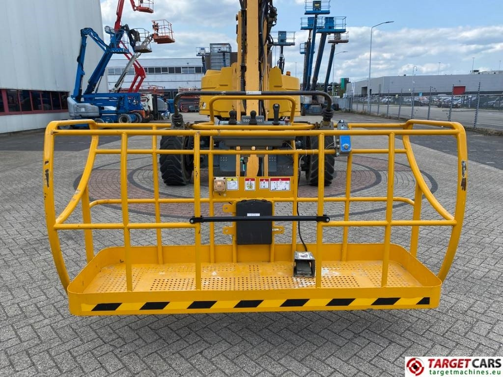 Коленчатый подъемник Haulotte HA41PX NT Diesel 4x4 Articulated Boom Lift 4100cm: фото 8 Коленчатый подъемник Haulotte HA41PX NT Diesel 4x4 Articulated Boom Lift 4100cm: фото 8