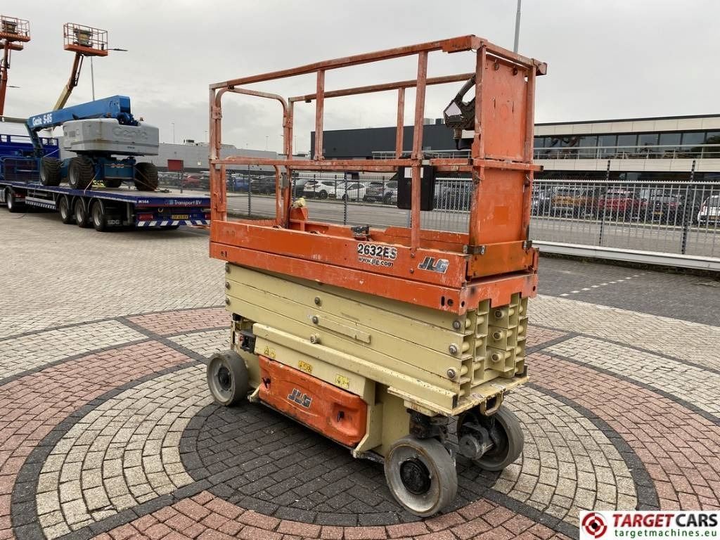 JLG 2632ES Electric Scissor Work Lift 977cm - Ножничный подъемник: фото 2 JLG 2632ES Electric Scissor Work Lift 977cm - Ножничный подъемник: фото 2