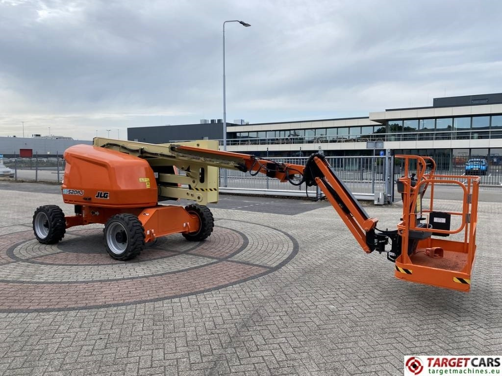 JLG EC520AJ Electric Articulated Boom Work Lift 1800cm - Коленчатый подъемник: фото 2 JLG EC520AJ Electric Articulated Boom Work Lift 1800cm - Коленчатый подъемник: фото 2
